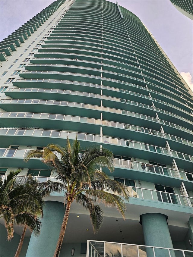 4 of 29 - 1900 N Bayshore Dr 1803, Miami, FL