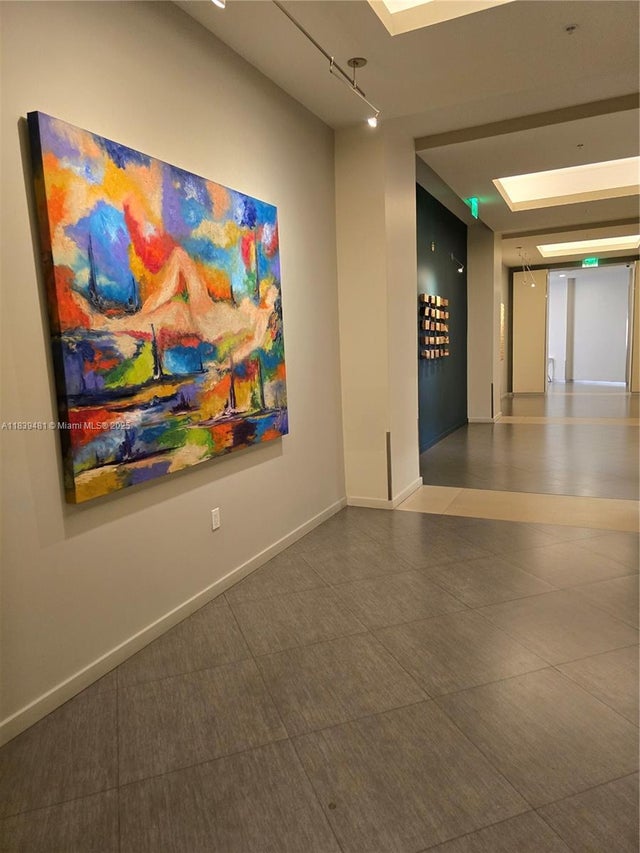 5 of 29 - 1900 N Bayshore Dr 1803, Miami, FL