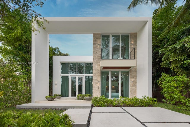 1 of 29 - 335 W 46th St, Miami Beach, FL