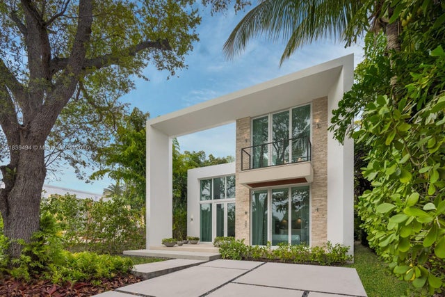 4 of 29 - 335 W 46th St, Miami Beach, FL