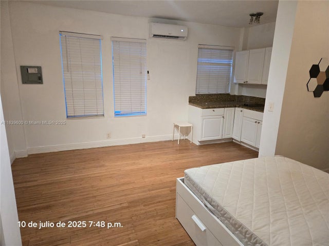 3 of 7 - 642 Michigan Ave 4, Miami Beach, FL