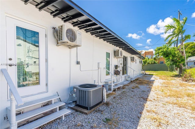 3 of 37 - 1761 Sw 14th St, Miami, FL