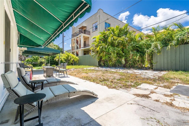 5 of 37 - 1761 Sw 14th St, Miami, FL