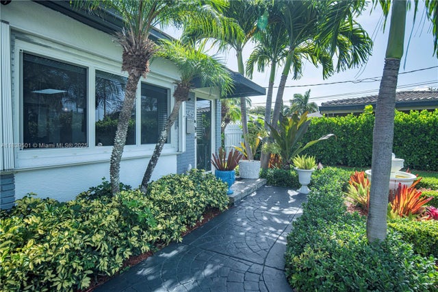 5 of 62 - 2245 Johnson St, Hollywood, FL