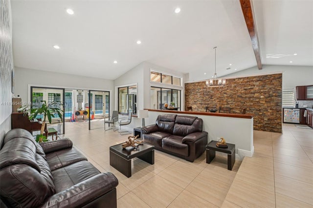 12805 Sw 110th Ter, Miami