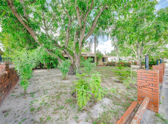 5 of 60 - 7140 Fillmore St, Hollywood, FL