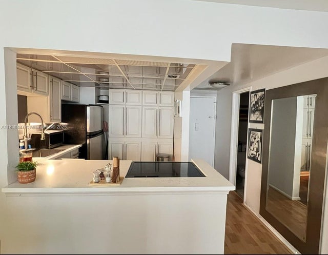 1 of 24 - 1228 West Ave 911, Miami Beach, FL