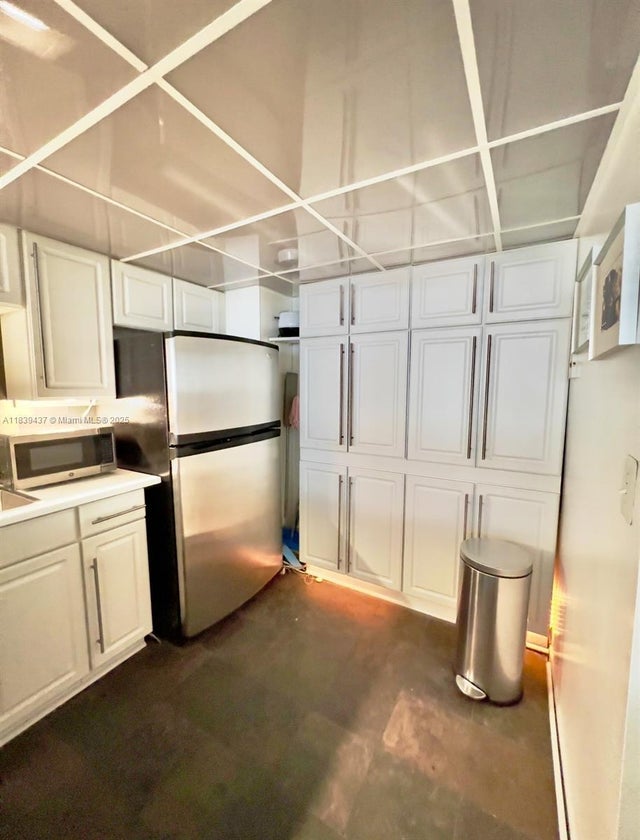 5 of 24 - 1228 West Ave 911, Miami Beach, FL