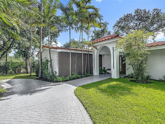 3 of 67 - 20001 Ne 21st Ave, Miami, FL