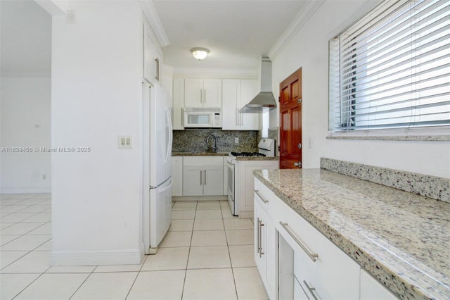 3 of 21 - 350 75th St 201, Miami Beach, FL