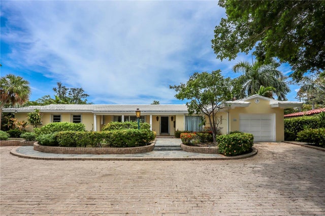 1 of 55 - 1022 Jefferson St, Hollywood, FL
