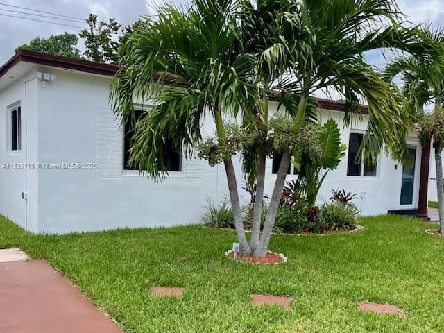 3 of 20 - 330 W 40th Pl, Hialeah, FL