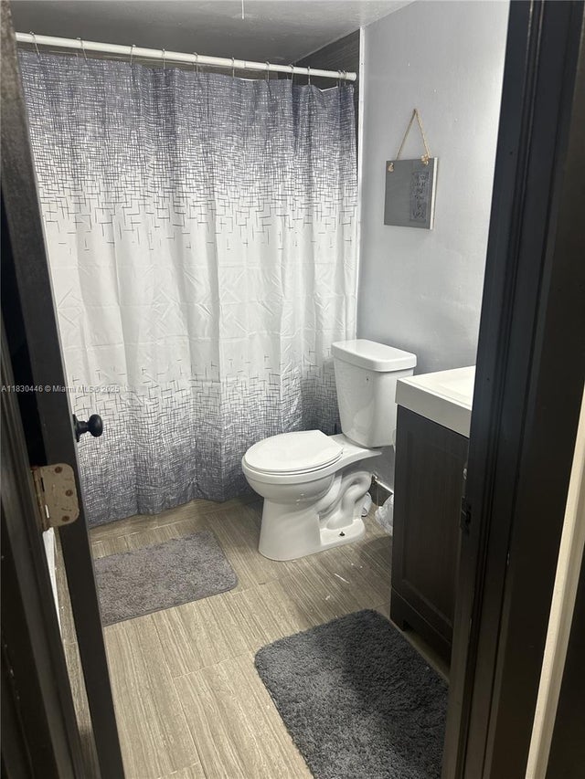 3 of 8 - 1701 Ne 191st St A116, Miami, FL