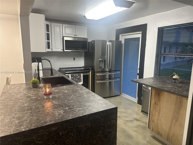 4 of 8 - 1701 Ne 191st St A116, Miami, FL
