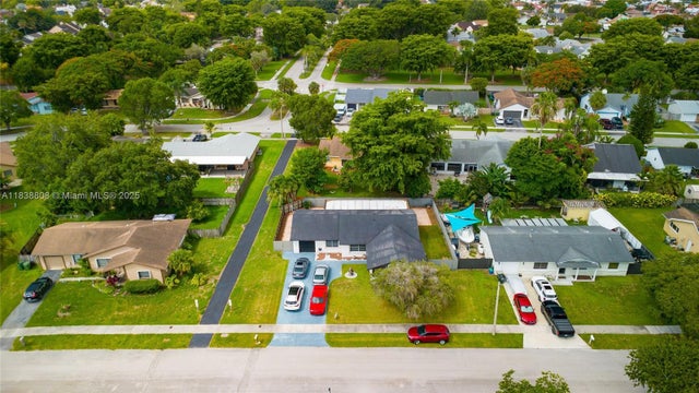 4 of 46 - 906 Cardinal Pl, Homestead, FL