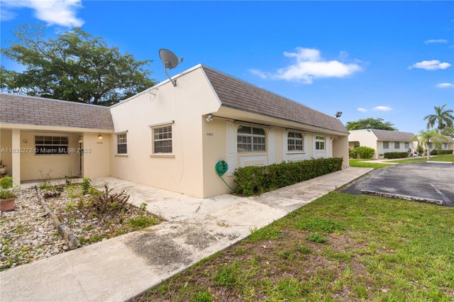1 of 33 - 16805 Sw 113th Ave V41443, Miami, FL