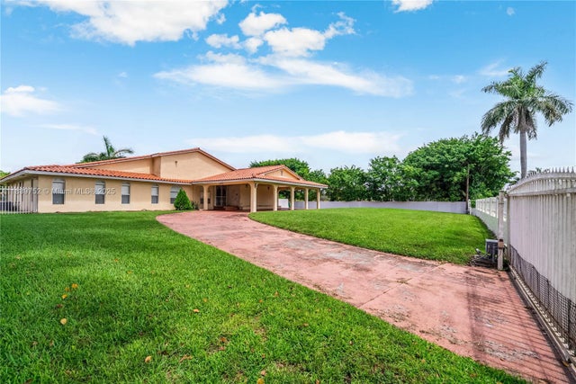 4 of 58 - 400 Nw 128th Ave, Miami, FL