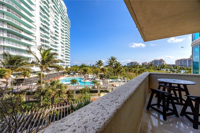 3 of 17 - 300 S Pointe Dr 501, Miami Beach, FL