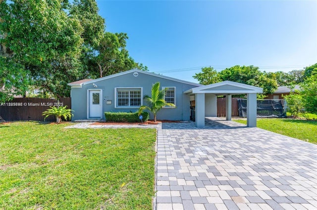 1 of 30 - 412 Sw 16th Ct, Fort Lauderdale, FL