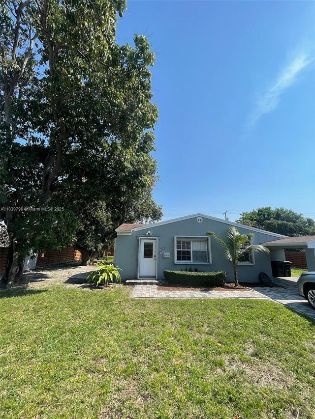 2 of 30 - 412 Sw 16th Ct, Fort Lauderdale, FL