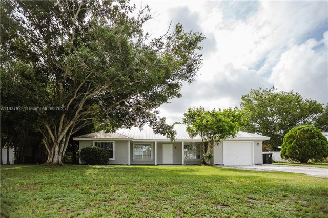 Photo of Listing #A11837923