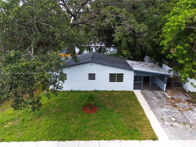 4 of 32 - 4110 Sw 32nd Ct, West Park, FL