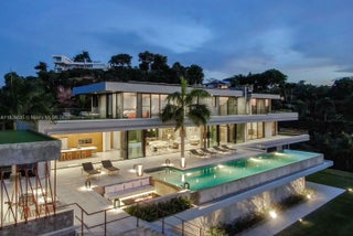 Photo of Listing #A11829035