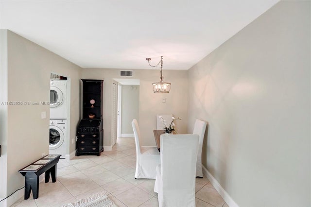 5 of 24 - 2920 Sw 28th Ter 407, Coconut Grove, FL