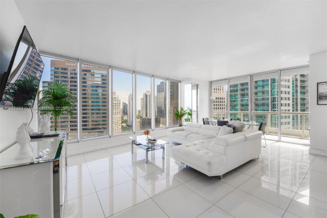 3 of 33 - 485 Brickell Ave 2908, Miami, FL