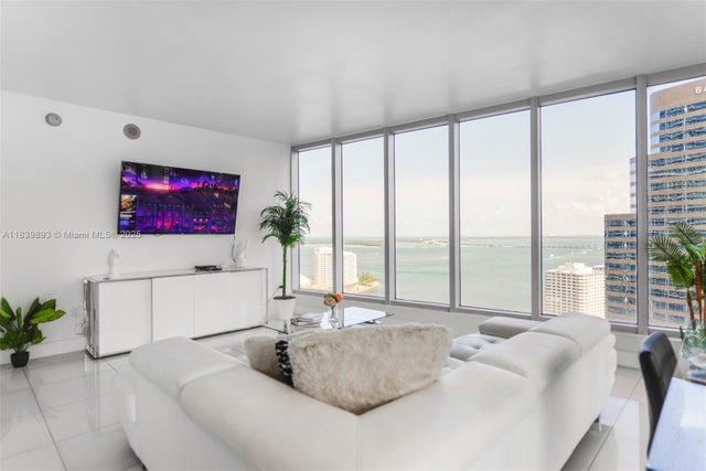 4 of 33 - 485 Brickell Ave 2908, Miami, FL