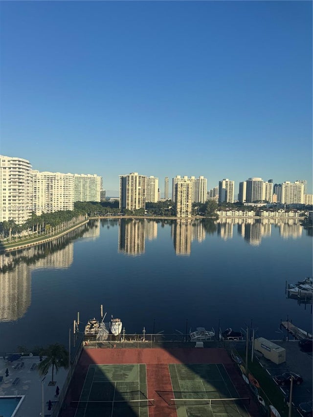 2 of 15 - 2750 Ne 183rd St 1210, Aventura, FL