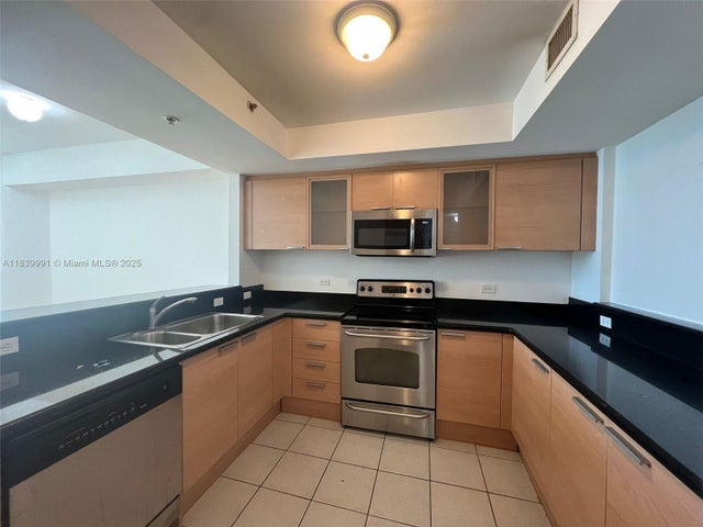 3 of 31 - 140 S Dixie Hwy 708, Hollywood, FL