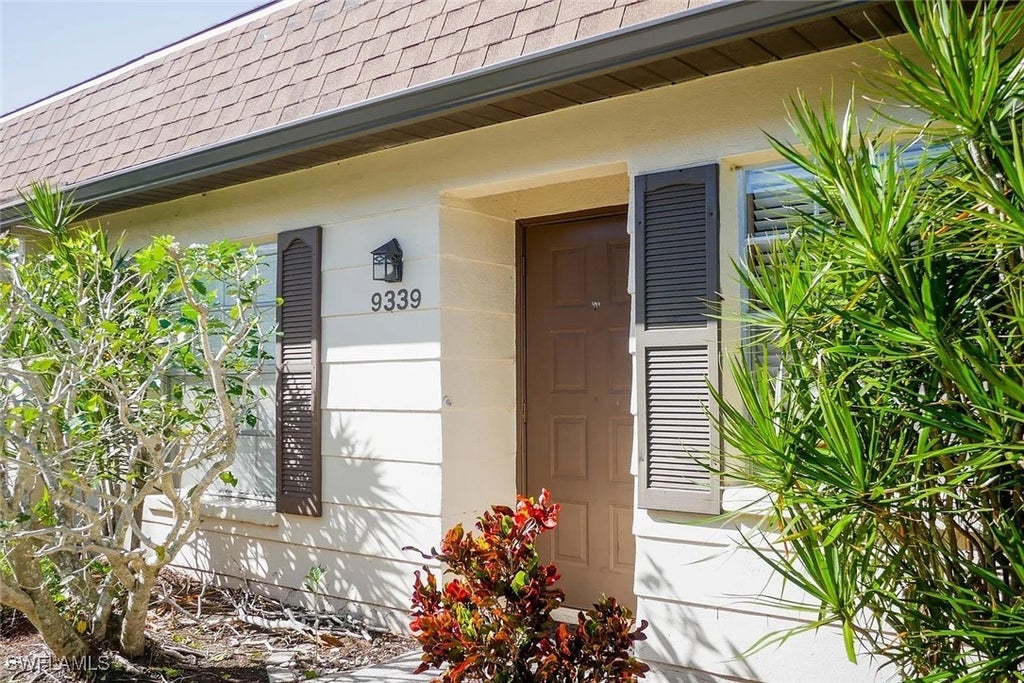 9339 Lennex Ln, Fort Myers