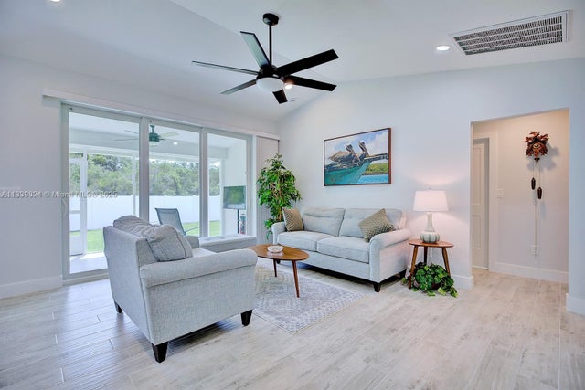 5 of 40 - 2724 Duane Palmer Boulevard, Sebring, FL