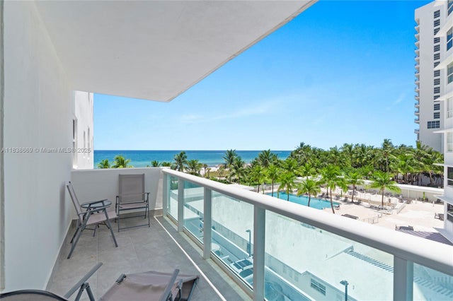 2 of 30 - 5001 Collins Ave 4g, Miami Beach, FL