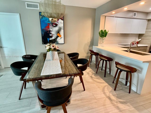 3 of 27 - 300 Sunny Isles Blvd 4-1806, Sunny Isles Beach, FL