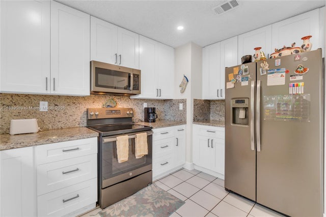 5 of 29 - 18030 Sw 153rd Ct, Miami, FL