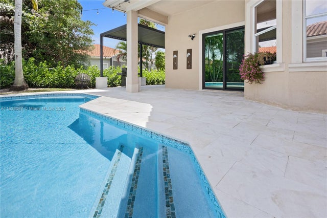 3 of 5 - 932 Nw 123rd Dr, Coral Springs, FL
