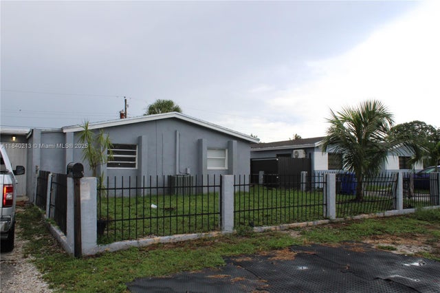 4 of 30 - N/A, Hollywood, FL