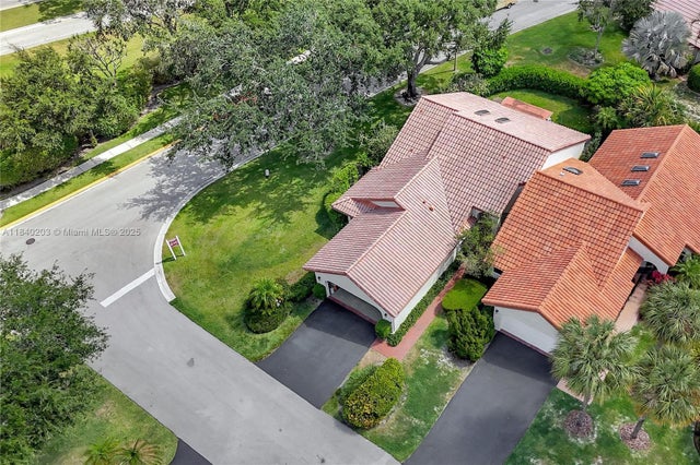 2 of 33 - 23273 Water Cir, Boca Raton, FL