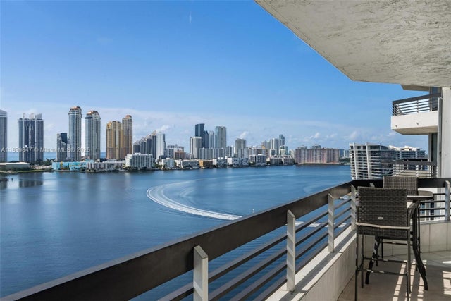 2 of 24 - 3530 Mystic Pointe Dr 2014, Aventura, FL