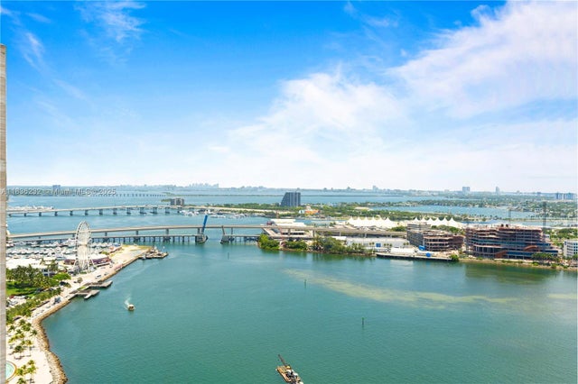 1 of 51 - 335 S Biscayne Blvd 3410, Miami, FL