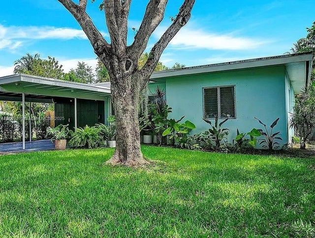 3 of 20 - 707 Se 11th Ct, Fort Lauderdale, FL