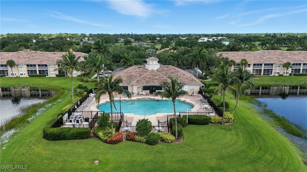 8570 Kingbird Loop 520, Estero