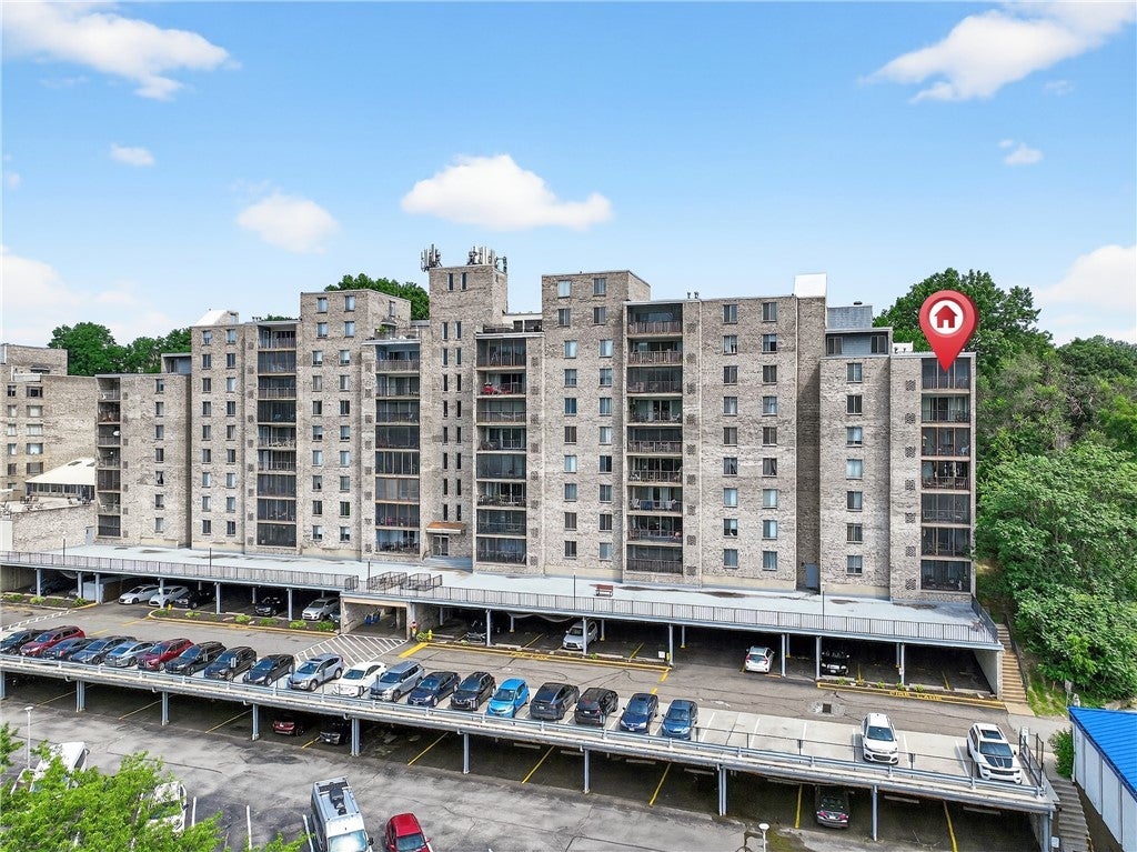 2120 Greentree Road 610e, Scott