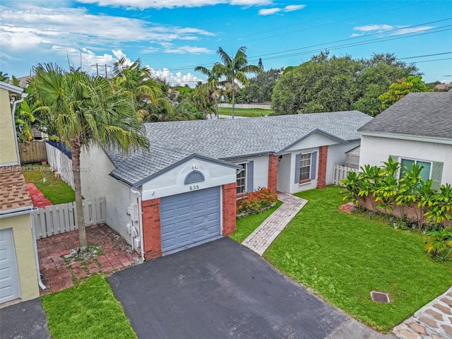 2 of 26 - 535 Radford Ter, Davie, FL