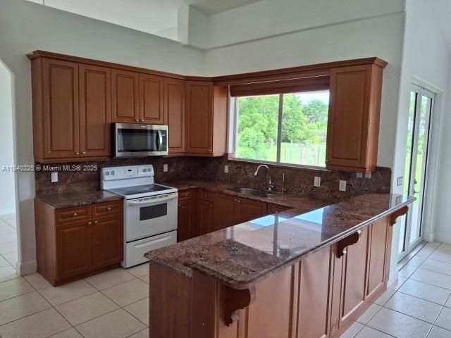 4 of 19 - 16961 Sw 213 Ln, Miami, FL