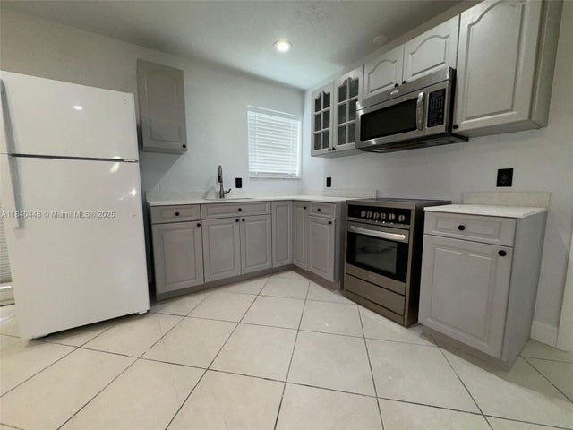 1 of 52 - 433 Sw 28th Ave, Fort Lauderdale, FL