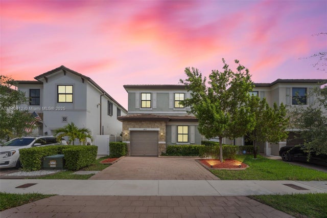 2 of 53 - 3419 W 109th Pl, Hialeah, FL