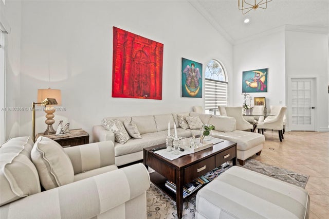 1 of 37 - 9384 Nw 8th Cir, Plantation, FL